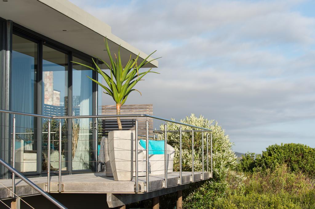 Retreat On Cliff Bed & Breakfast Knysna Exterior photo