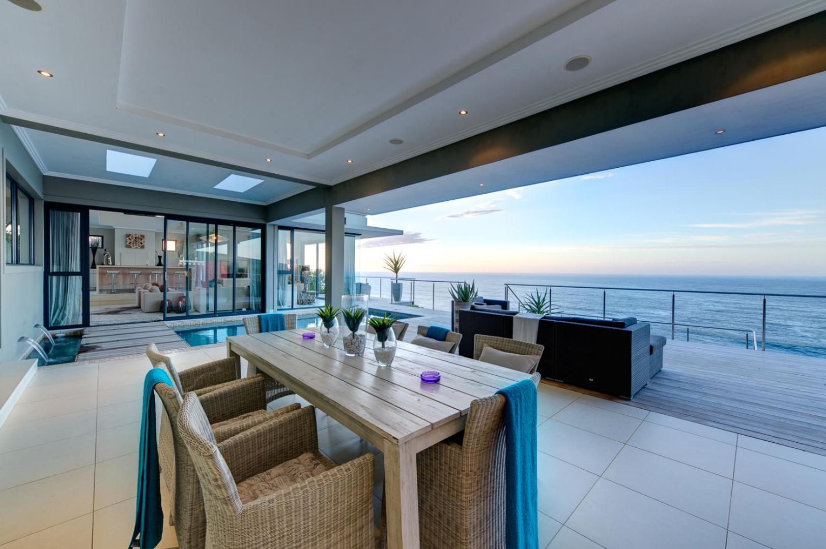 Retreat On Cliff Bed & Breakfast Knysna Exterior photo