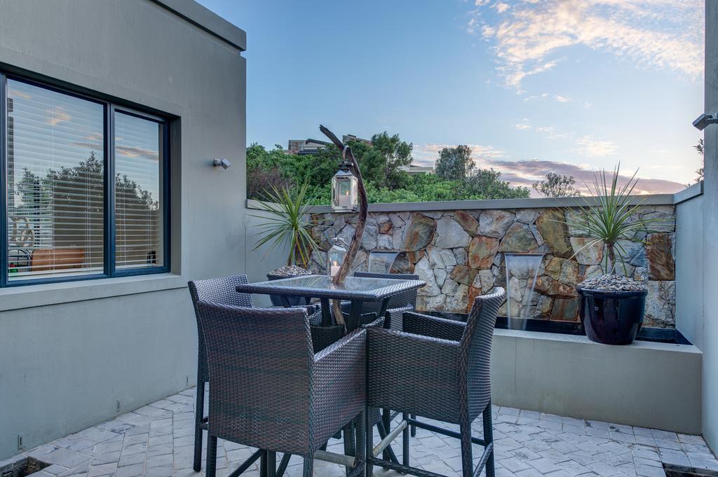 Retreat On Cliff Bed & Breakfast Knysna Exterior photo