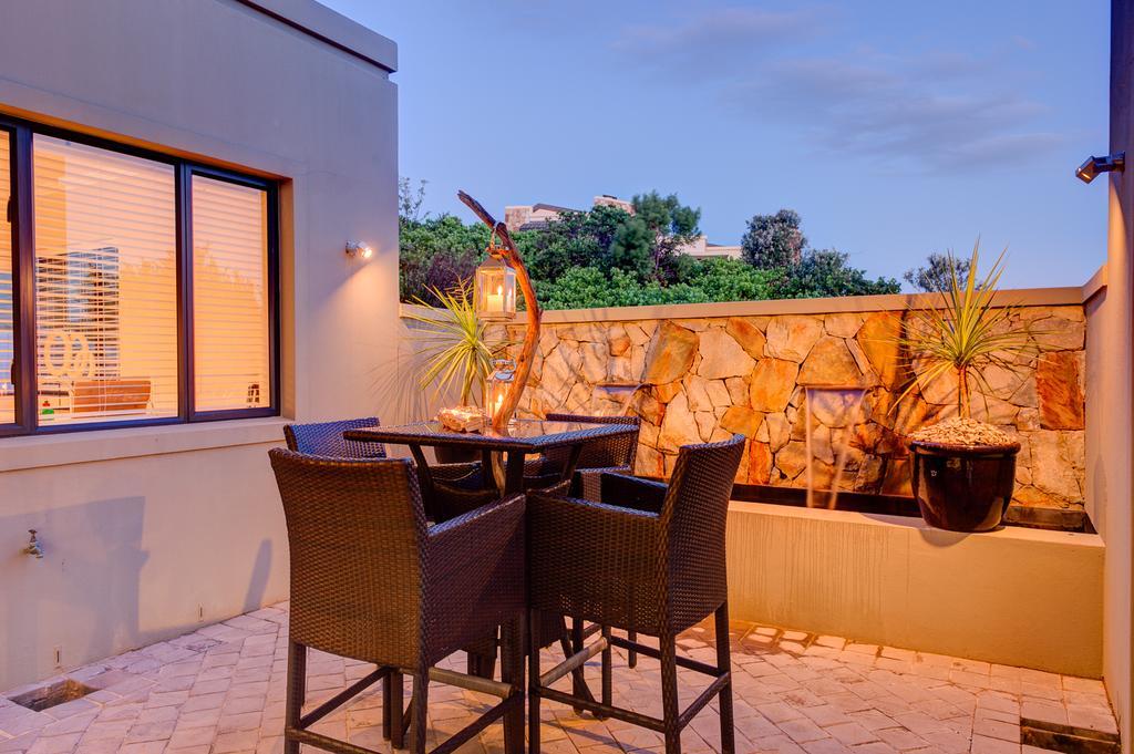 Retreat On Cliff Bed & Breakfast Knysna Exterior photo